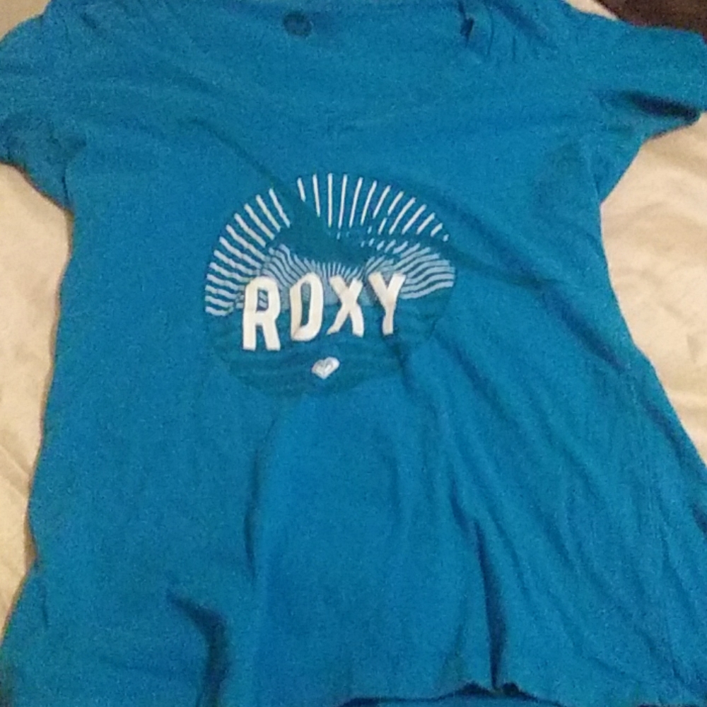 Pacsun Roxy Tshirt